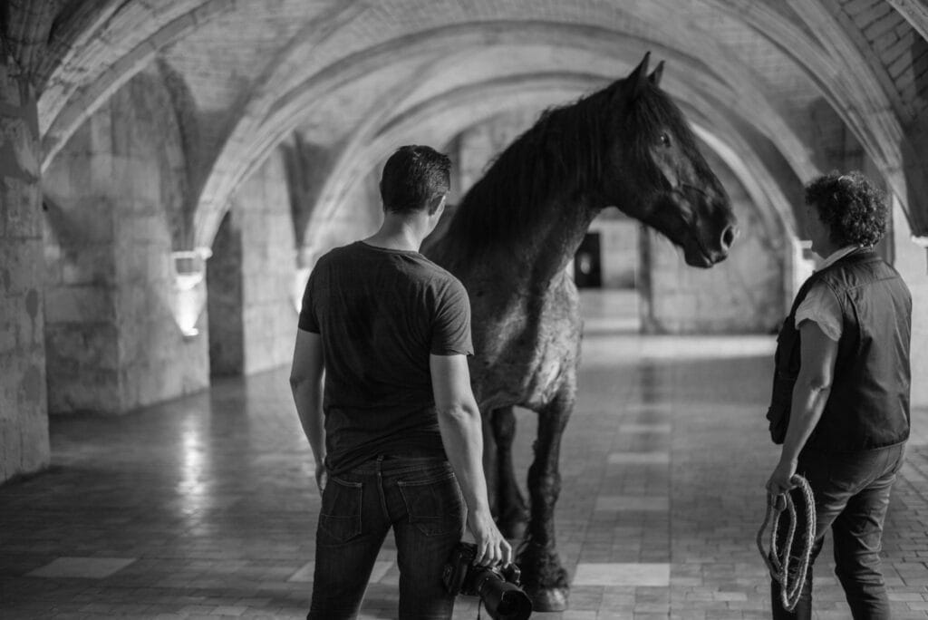 chateau-royal-cognac-coulisse-force-tranquille-angelique-grip-photographe-cognac-