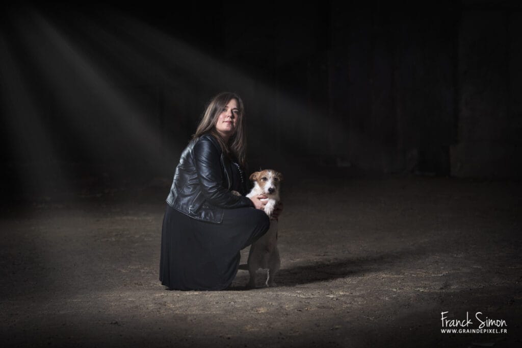 Céline et ses chiens - séance photo studio canine - grain de pixel - photographe poule chien - Charente - Angoulême - Franck SIMON