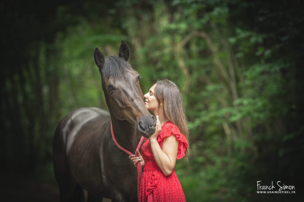 Naomie et Gaston - séance photo cavalier et cheval - grain de Pixel - photographe équestre - Nouvelle Aquitaine - Charente